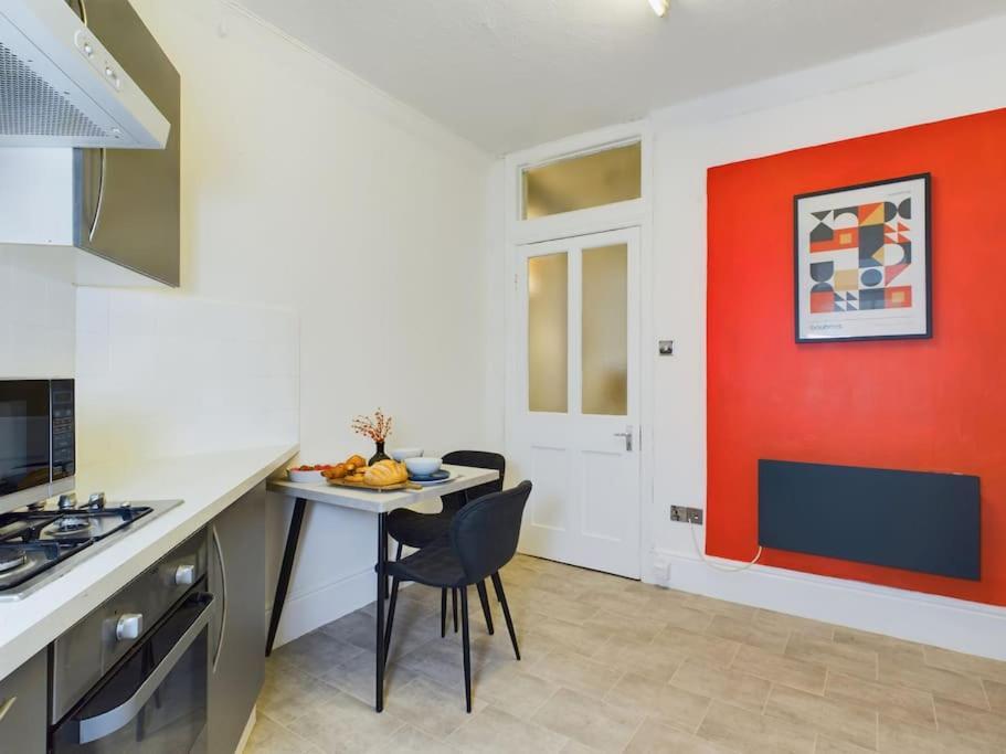 Apartment 1 Bed West Kensington London