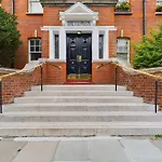 1 Bed Apartment West Kensington